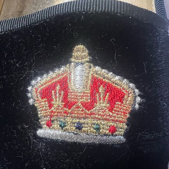 Black Crown Embroidered Women's Loafers - Picture 4 of 12